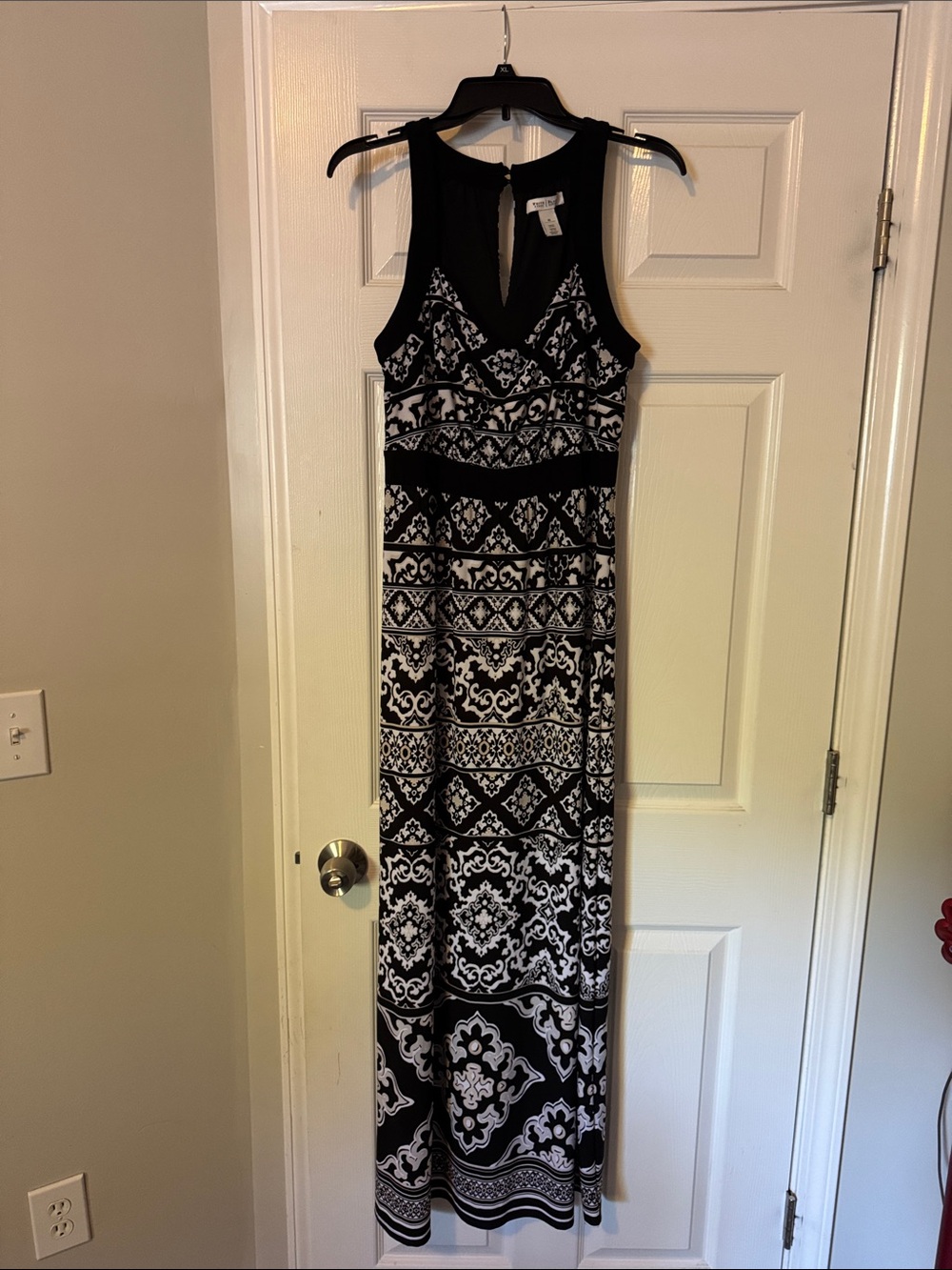 White House Black Market Black and White Printed Maxi Dress
